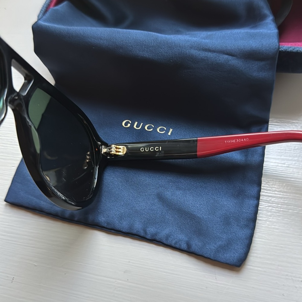 Gucci Black Aviator Sunglasses with Double Bridge - Picture 4 of 5